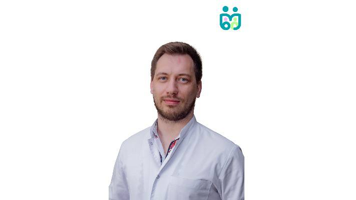 психіатр Дяченко у пансіонаті для літніх людей Лівий берег